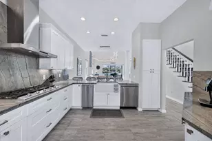 141 Bayside Dr, Clearwater, FL 33767 - Photo 18
