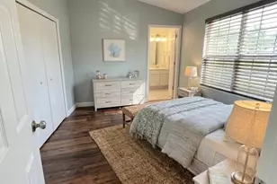812 37th Ave S, Saint Petersburg, FL 33705 - Photo 8