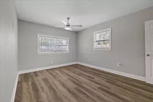 4053 31st St N, Saint Petersburg, FL 33714 - Photo 14
