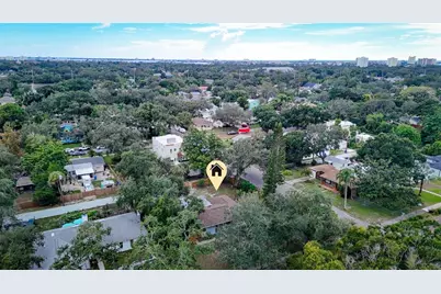 6190 2nd Avenue S, Saint Petersburg, FL 33707 - Photo 2