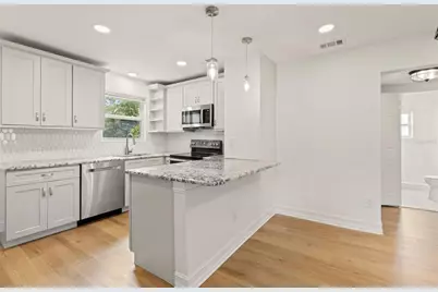 2010 Dartmouth Avenue N, Saint Petersburg, FL 33713 - Photo 14