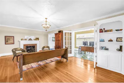 445 18th Avenue NE, Saint Petersburg, FL 33704 - Photo 14