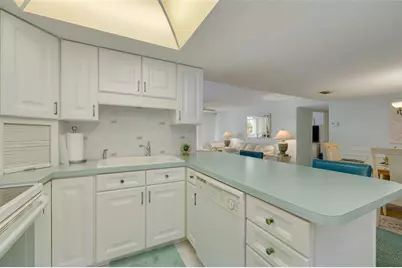 450 Treasure Island Causeway #201, Treasure Island, FL 33706 - Photo 8