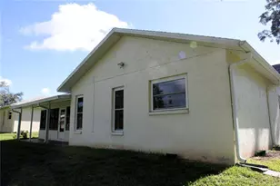 10749 Fallen Leaf Ln, Port Richey, FL 34668 - Photo 4