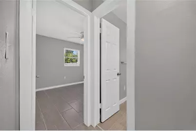 4511 S Gaines Road, Tampa, FL 33611 - Photo 30