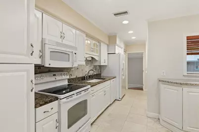 6144 Jefferson Street, New Port Richey, FL 34652 - Photo 12