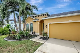 5028 Inshore Landing Dr, Apollo Beach, FL 33572 - Photo 4