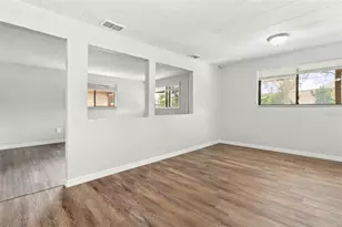 2510 38th St S, Saint Petersburg, FL 33711 - Photo 2