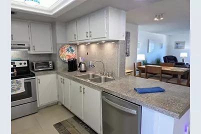 285 107th Avenue #505, Treasure Island, FL 33706 - Photo 12
