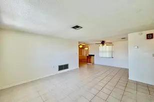 3131 Roxbury Dr, Holiday, FL 34691 - Photo 4