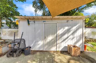 1104 E Lambright St, Tampa, FL 33604 - Photo 28