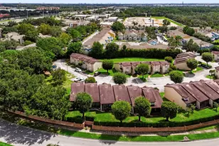 3176 Tamarind Cir, Kissimmee, FL 34747 - Photo 6