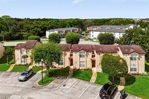 3176 Tamarind Cir, Kissimmee, FL 34747 - Photo 2