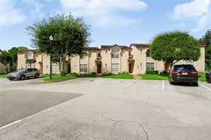 3176 Tamarind Cir, Kissimmee, FL 34747 - Photo 14