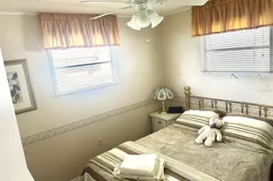 11114 101st St, Largo, FL 33773 - Photo 12