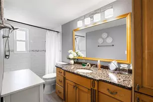 255 Capri Cir N, Treasure Island, FL 33706 - Photo 22
