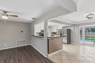 7111 Gateway Ct, Tampa, FL 33615 - Photo 14