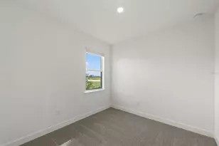 2820 Winding Crk Trl, North Port, FL 34289 - Photo 8