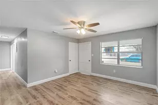 1002 N Bracewell Dr, Plant City, FL 33563 - Photo 6