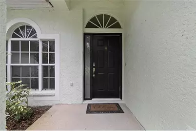 17715 Hampshire Oak Drive, Tampa, FL 33647 - Photo 4