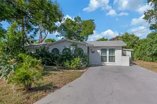 11005 Harding Dr, Port Richey, FL 34668 - Photo 2