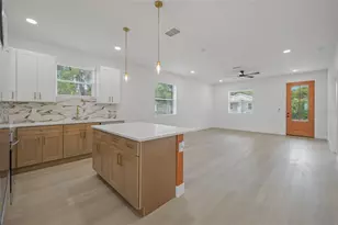 639 W 9th St, Lakeland, FL 33805 - Photo 6