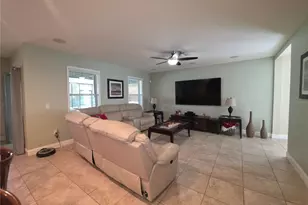 16117 Starling Crossing Dr, Lithia, FL 33547 - Photo 2