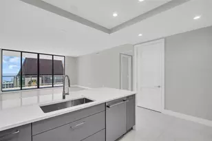 275 1st Ave S, Saint Petersburg, FL 33701 - Photo 10
