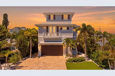 3014 Avenue E, Bradenton Beach, FL 34217 - Photo 2