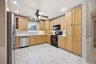 104 Mitchell Dr, Brandon, FL 33511 - Photo 12