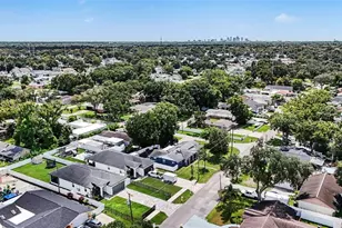 8307 N Gomez Ave, Tampa, FL 33614 - Photo 36