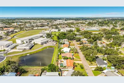 6414 24th Avenue N, Saint Petersburg, FL 33710 - Photo 82