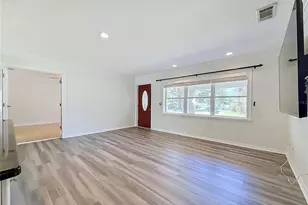 6414 24th Ave N, Saint Petersburg, FL 33710 - Photo 6