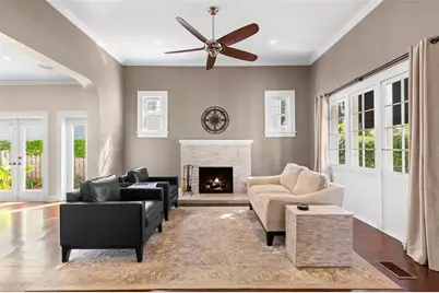 415 20th Avenue NE, Saint Petersburg, FL 33704 - Photo 8