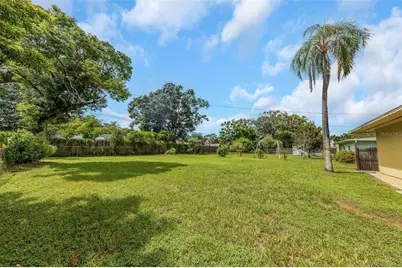 210 S Saturn Avenue, Clearwater, FL 33755 - Photo 18
