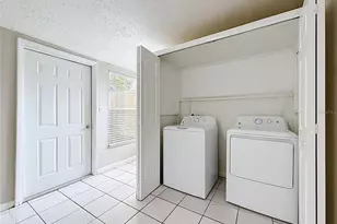 4923 Cresthill Dr, Tampa, FL 33615 - Photo 42