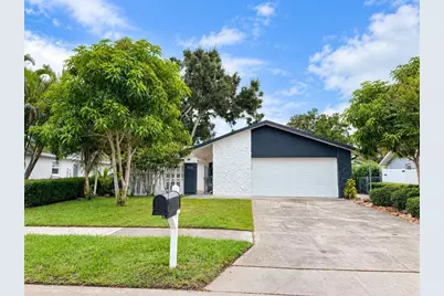 7035 Orkney Avenue N, Saint Petersburg, FL 33709 - Photo 1