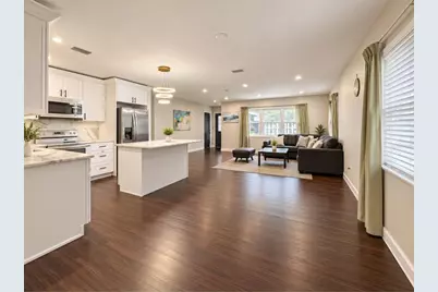 7035 Orkney Avenue N, Saint Petersburg, FL 33709 - Photo 8