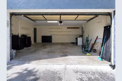 7035 Orkney Avenue N, Saint Petersburg, FL 33709 - Photo 18