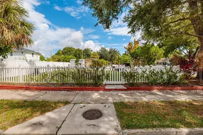 1903 30th Avenue N, Saint Petersburg, FL 33713 - Photo 2