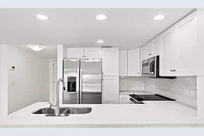12000 Capri Circle #15, Treasure Island, FL 33706 - Photo 8