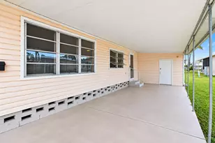 2000 E Bay Dr, Largo, FL 33771 - Photo 8