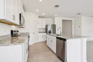 31374 Malbec Dr, Brooksville, FL 34602 - Photo 10