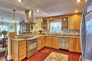 5433 Essex Ave S, Gulfport, FL 33707 - Photo 6