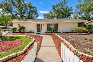 1000 Rosetree Ln, Tarpon Springs, FL 34689 - Photo 1