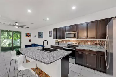 3209 Pleasant Willow Court, Brandon, FL 33511 - Photo 4