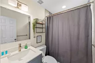 8011 26th Ave N, Saint Petersburg, FL 33710 - Photo 24