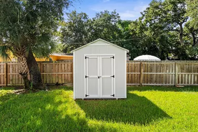 8011 26th Avenue N, Saint Petersburg, FL 33710 - Photo 36
