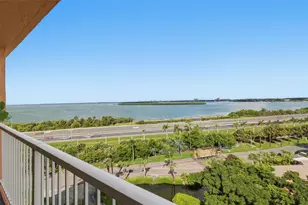 7430 Sunshine Skyway Ln S, Saint Petersburg, FL 33711 - Photo 20