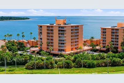 7430 Sunshine Skyway Lane S #901, Saint Petersburg, FL 33711 - Photo 2